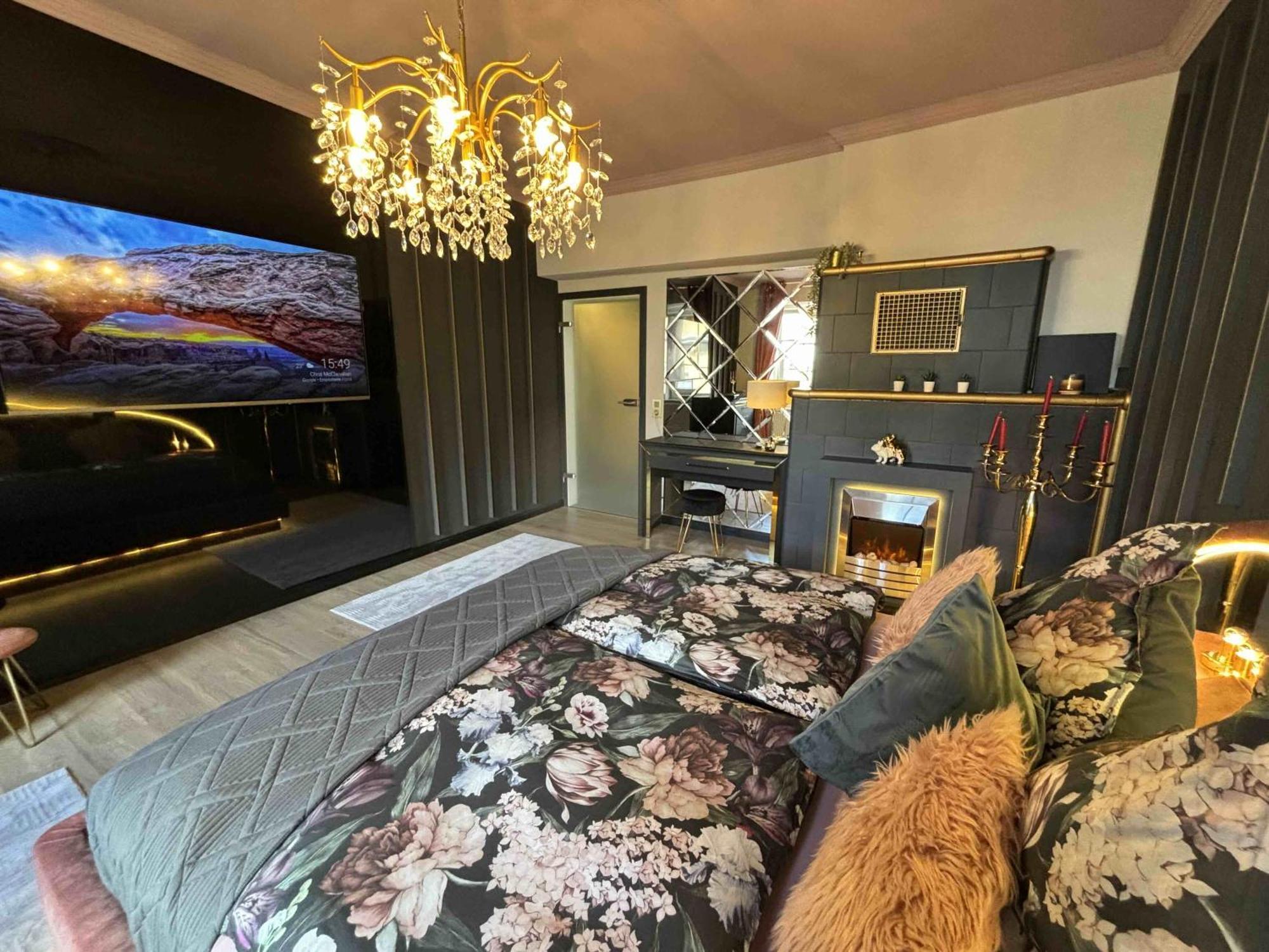 Lot54 Deluxe Apartements Neidenbach ภายนอก รูปภาพ